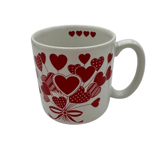 FIB Other - Vintage Heart Valentines Tea Coffee Mug Bouquet of Flowers 1980s